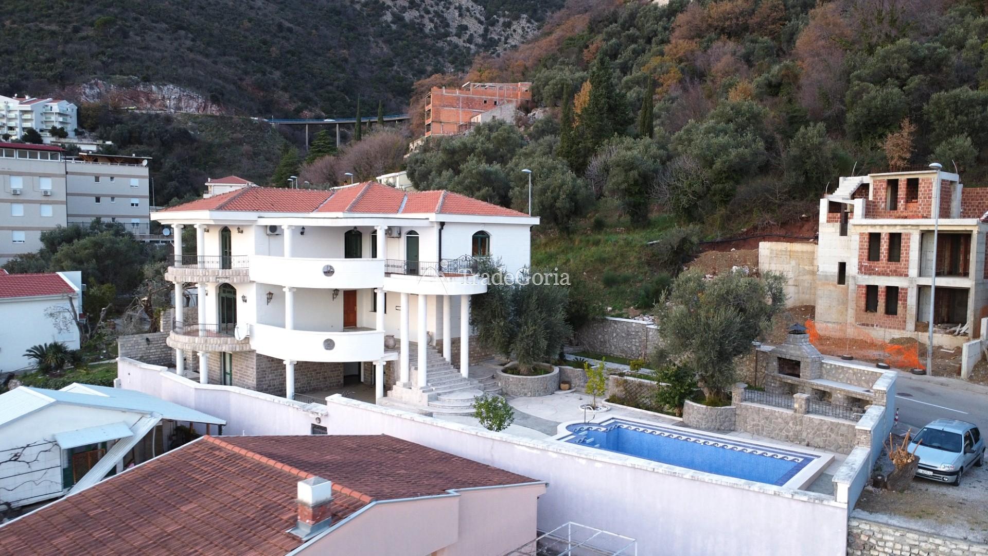 Sale of villa in Budva, Petrovac