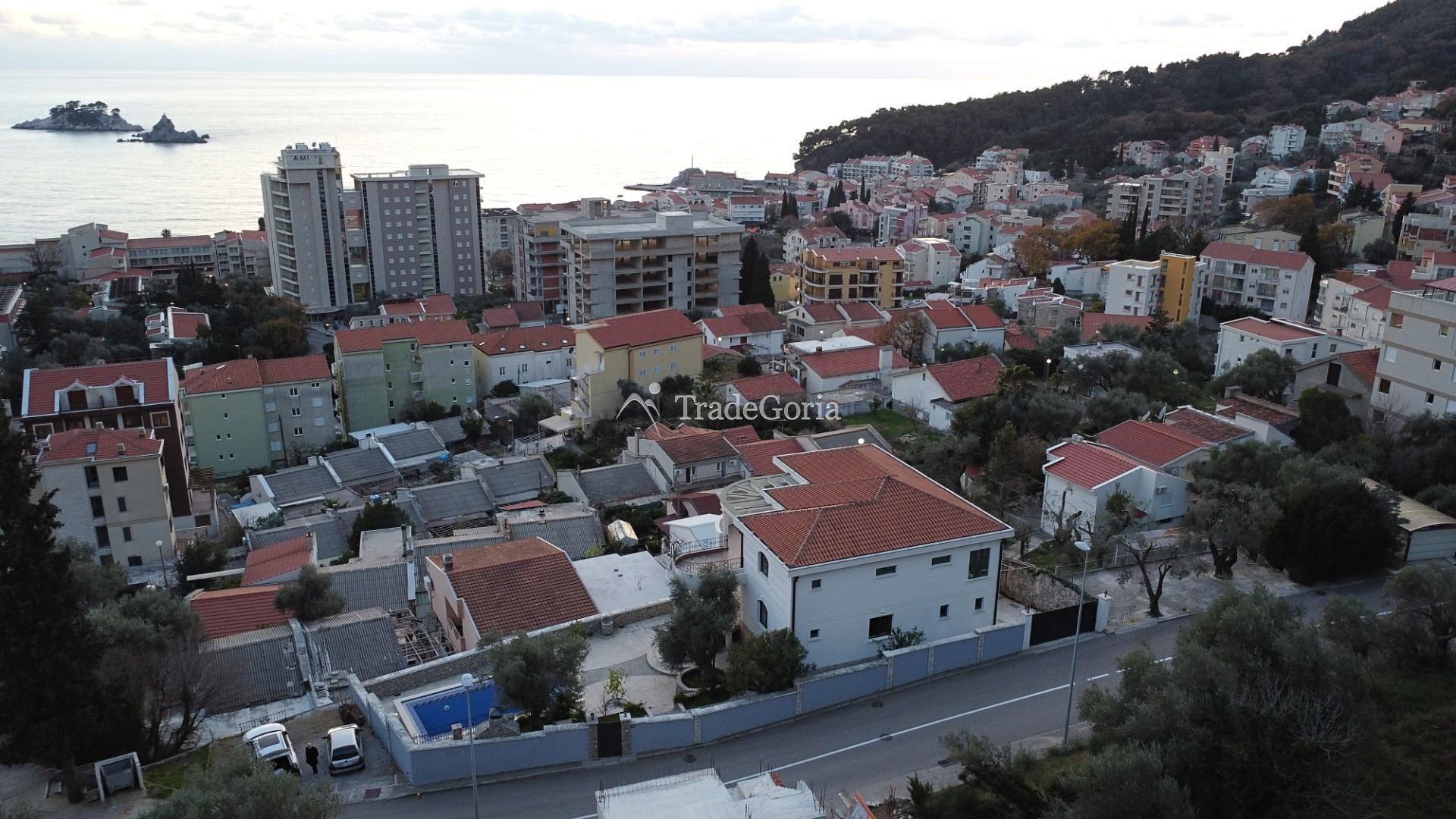 Sale of villa in Budva, Petrovac