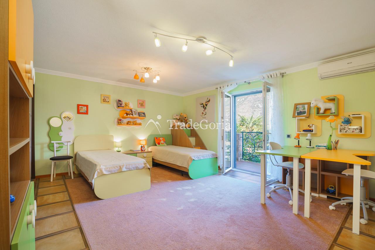 Verkauf einer Villa in Stoliv 300 m2 - 650.000 Euro