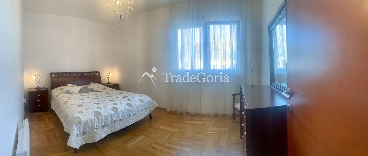 Просторная квартира 85 м² в центре города Бар с потрясающими видами на море и горы