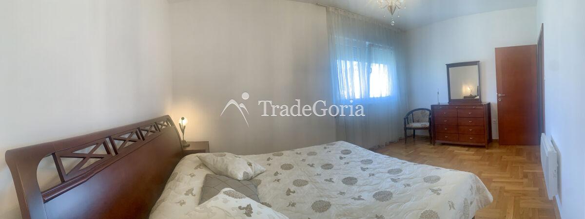 Просторная квартира 85 м² в центре города Бар с потрясающими видами на море и горы
