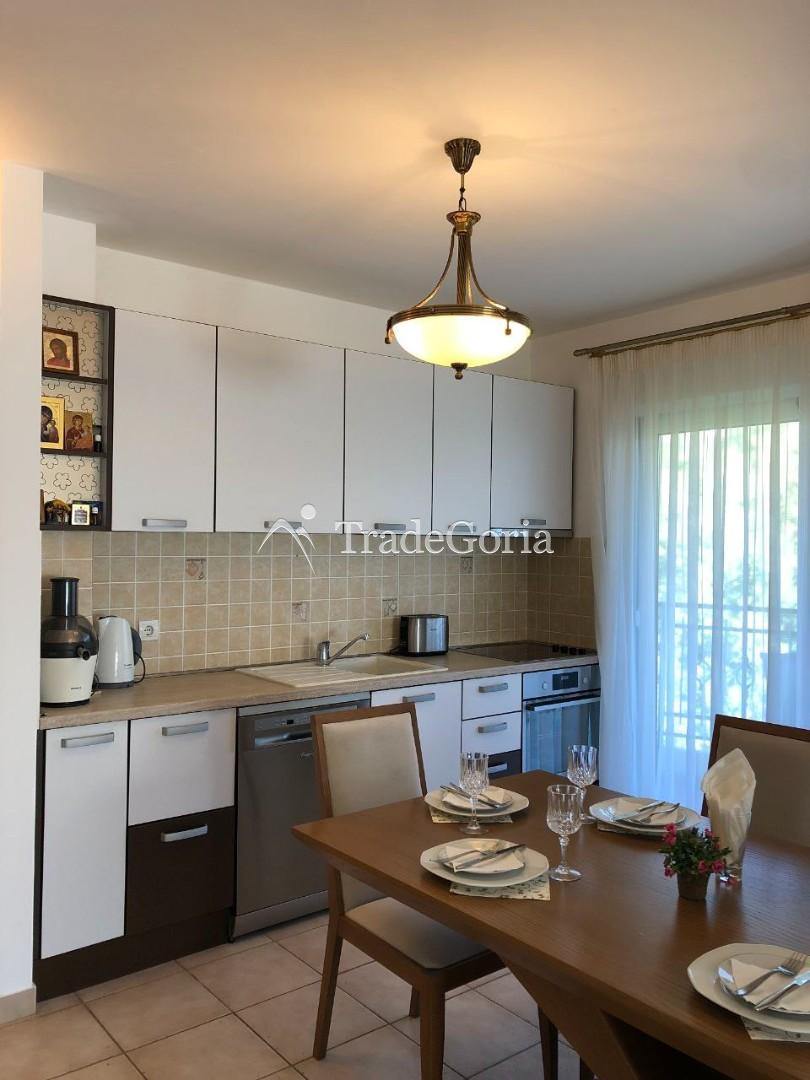 Geräumige 3-Zimmer-Wohnung in Becici. Dringender Verkauf!