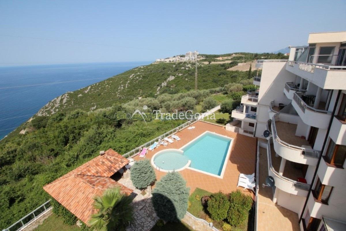 Geräumiges Apartment mit Panoramablick in einer Wohnanlage in Dobrye Vody