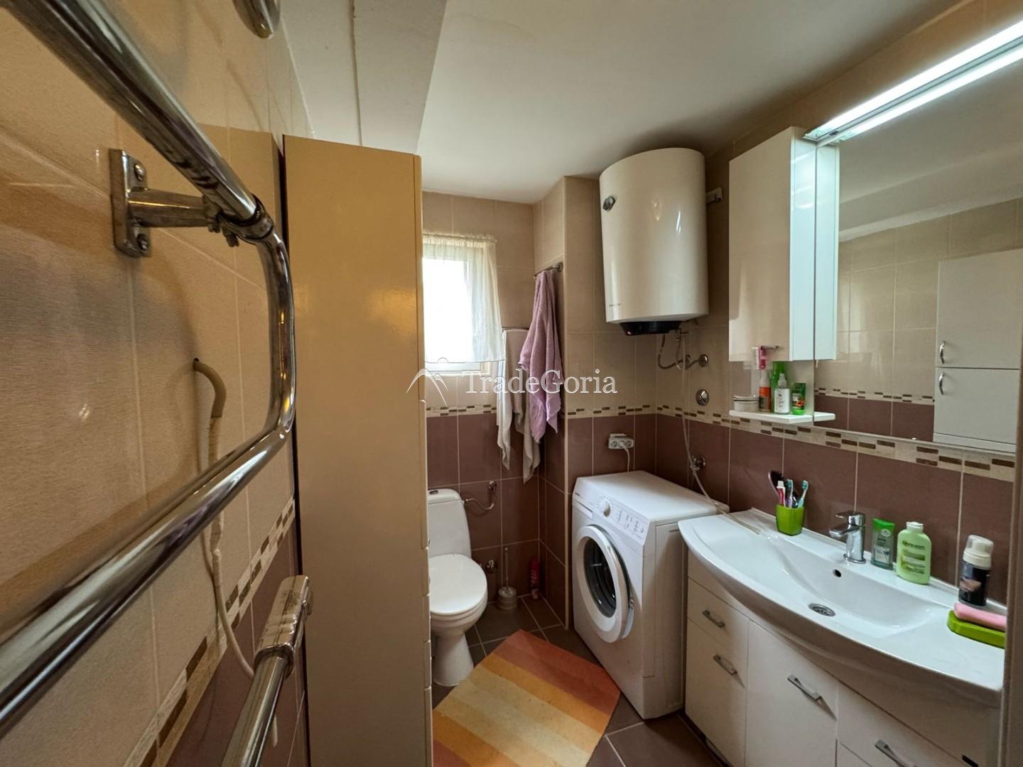 Spacious House + Apartments for Rent in Sutomore