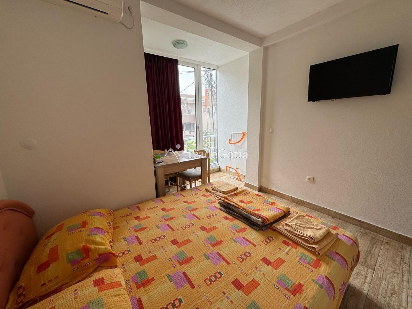 Spacious House + Apartments for Rent in Sutomore