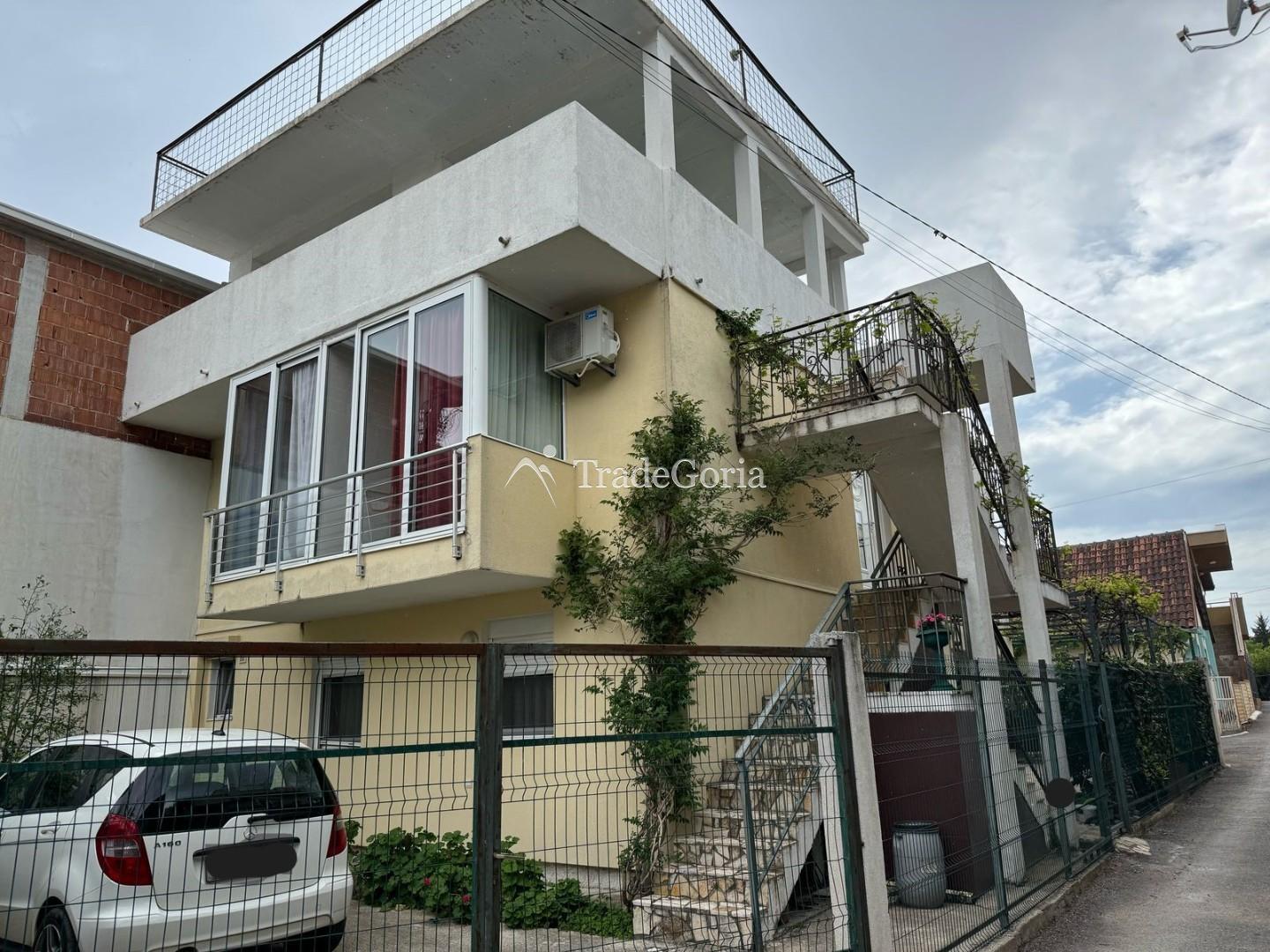 Spacious House + Apartments for Rent in Sutomore