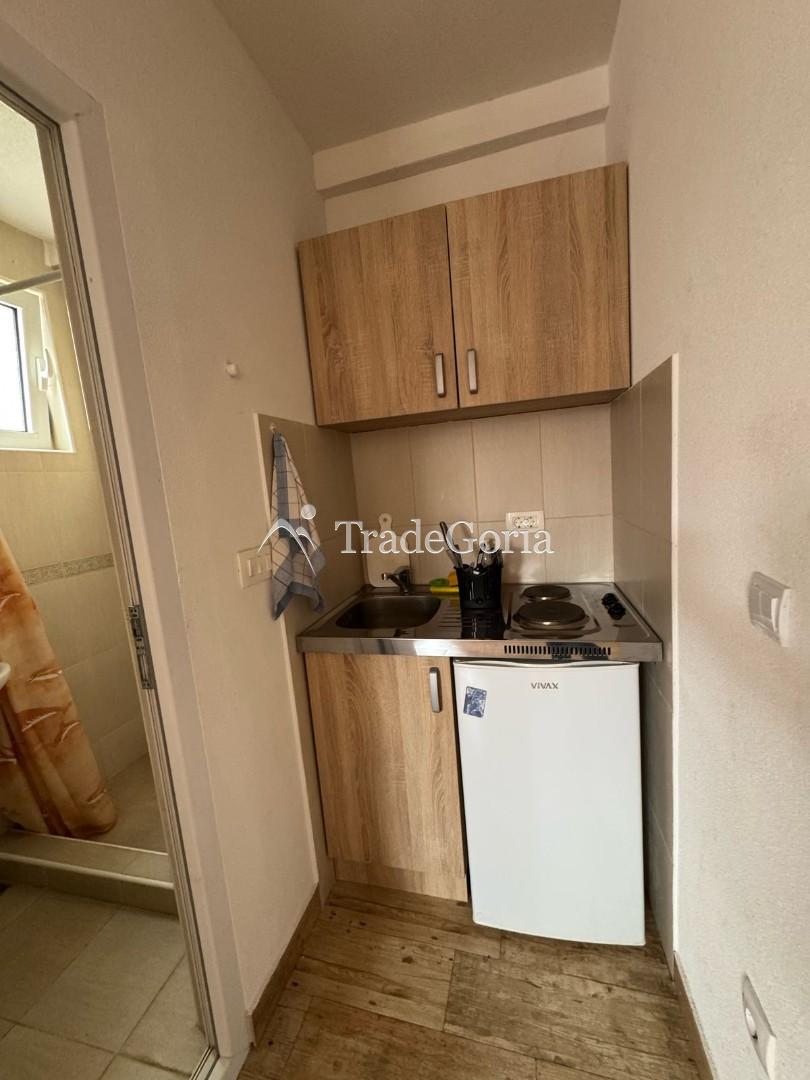 Spacious House + Apartments for Rent in Sutomore
