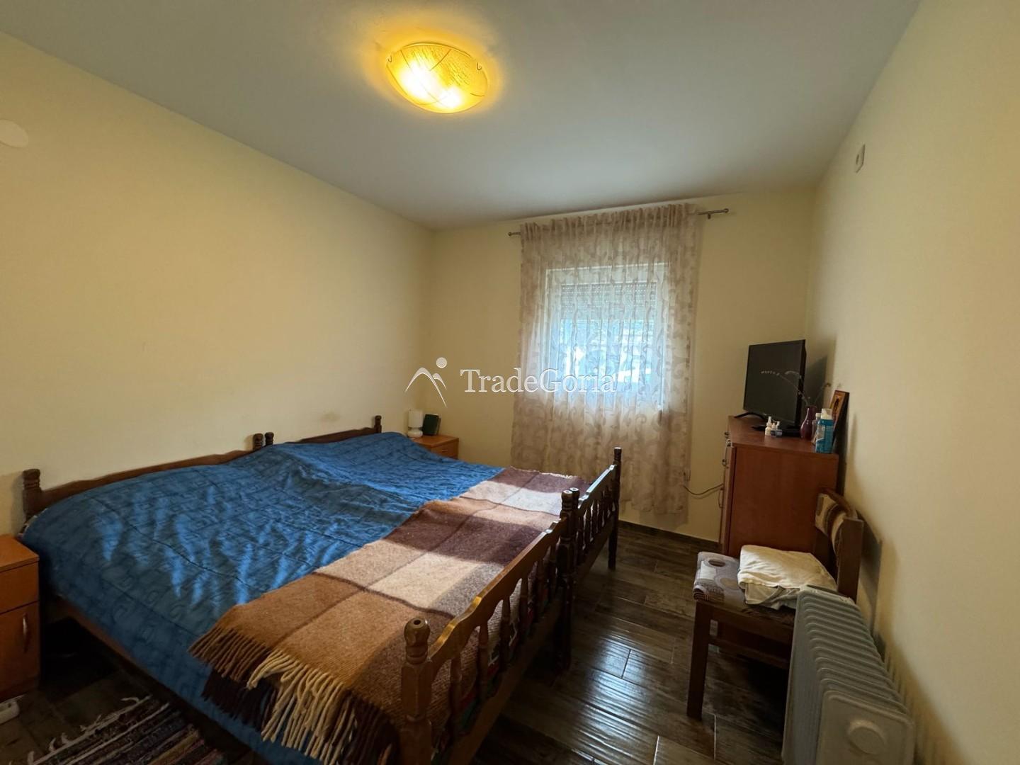 Spacious House + Apartments for Rent in Sutomore