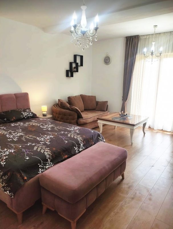 Erdgeschosswohnung mit Terrasse, 600 m zum Strand