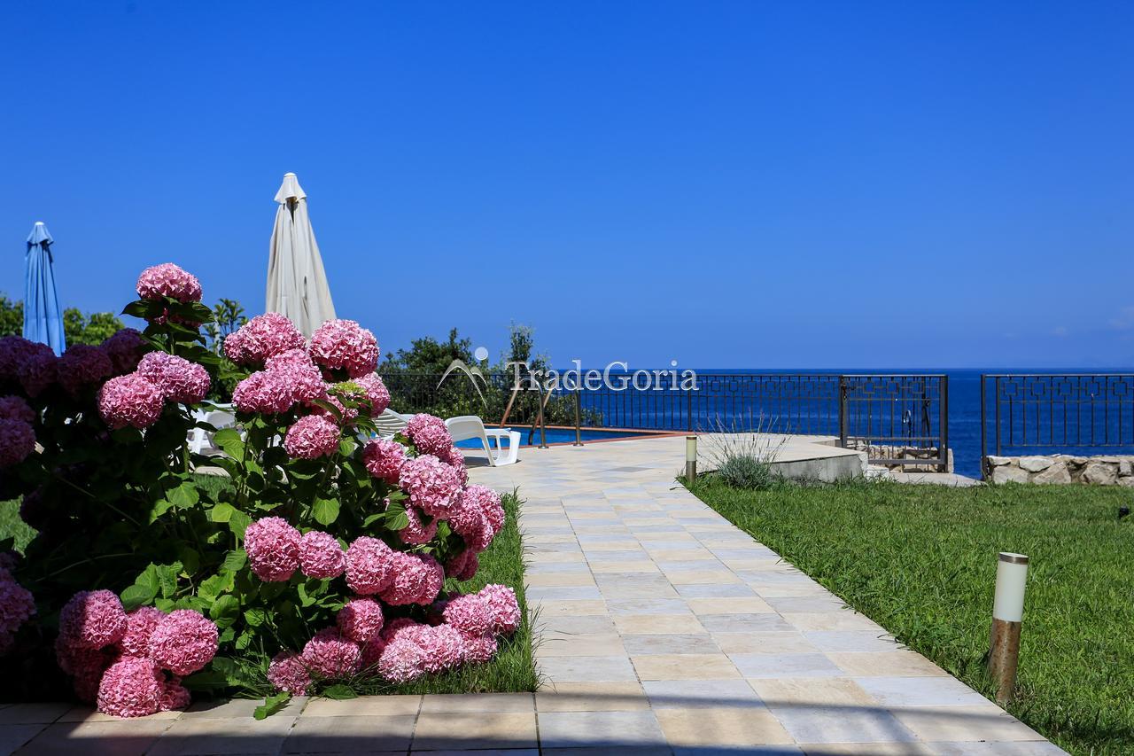 Luxury villa in Utjeha on the first line of the sea with a private beach.