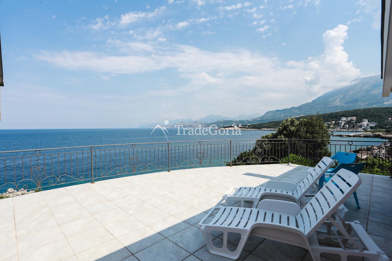Luxury villa in Utjeha on the first line of the sea with a private beach.