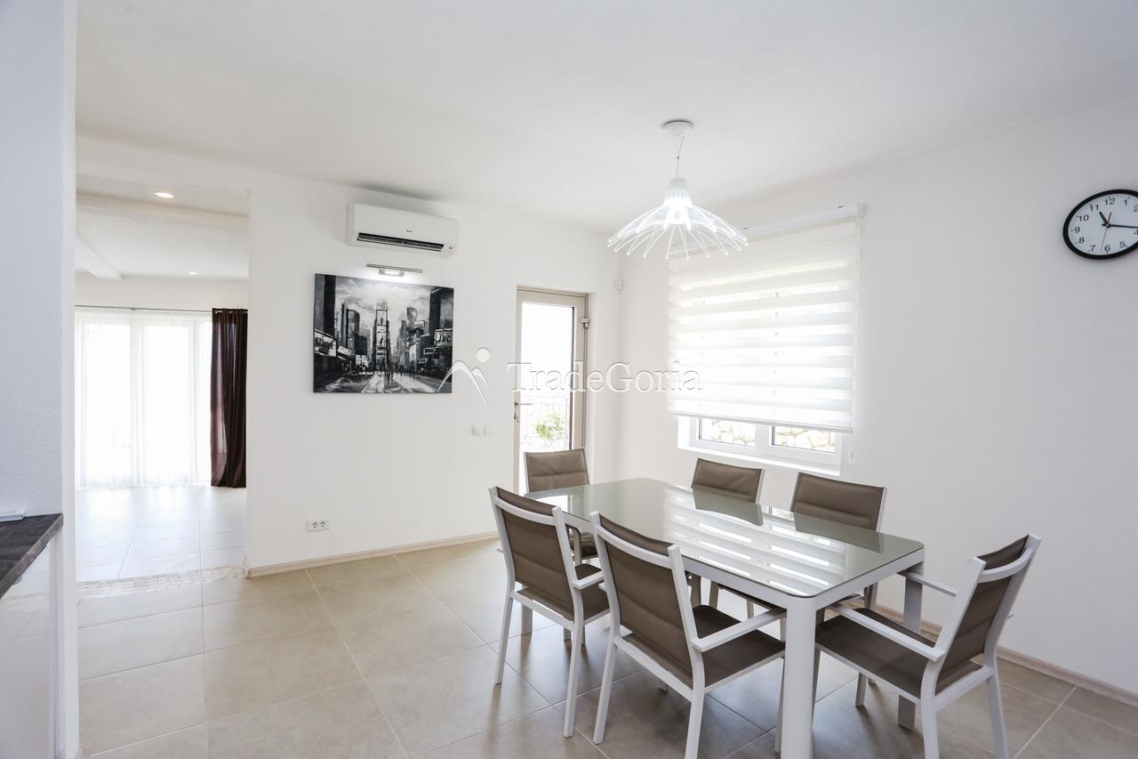 Luxury villa in Utjeha on the first line of the sea with a private beach.
