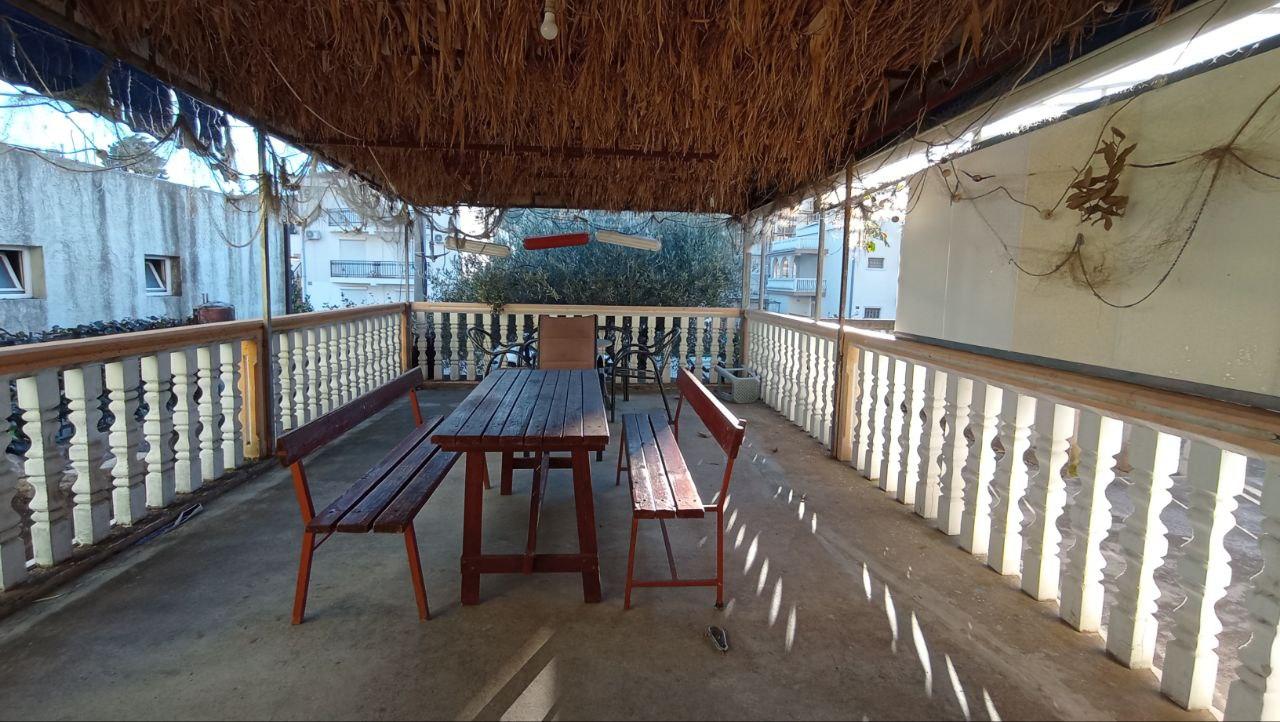 Sale of a house with apartments for rent in Sutomore, Bar.