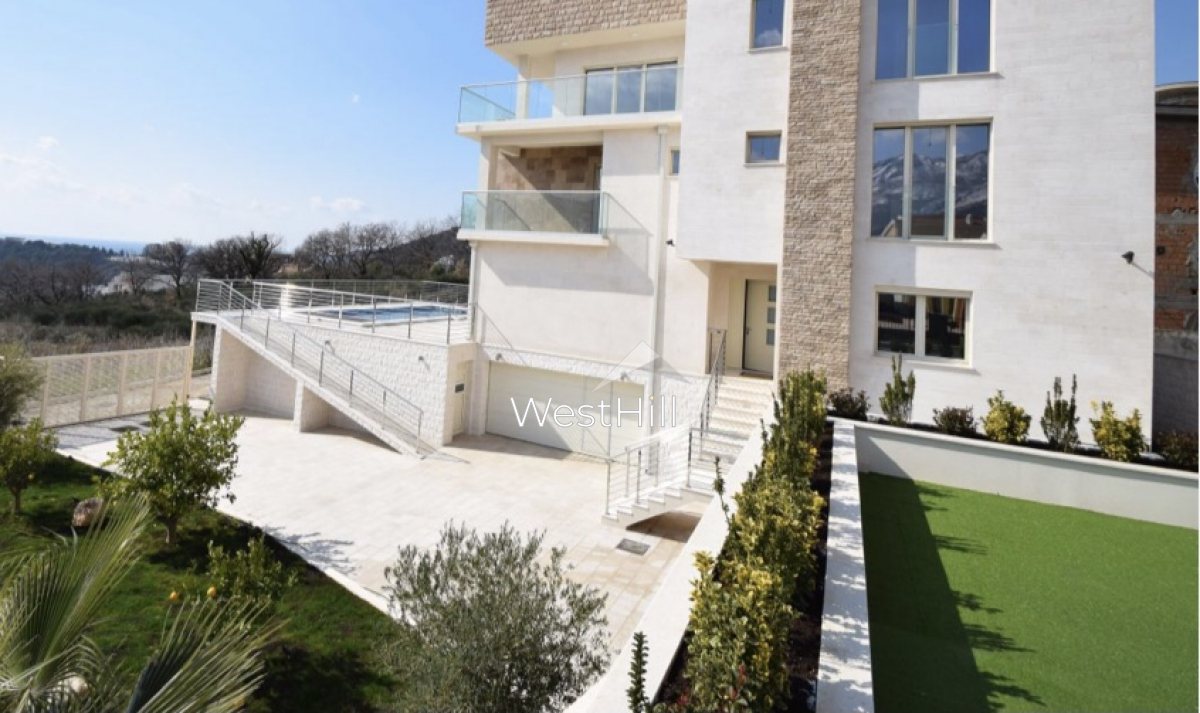 Sale Villa with swimming pool, Becici, Budva - object 4646