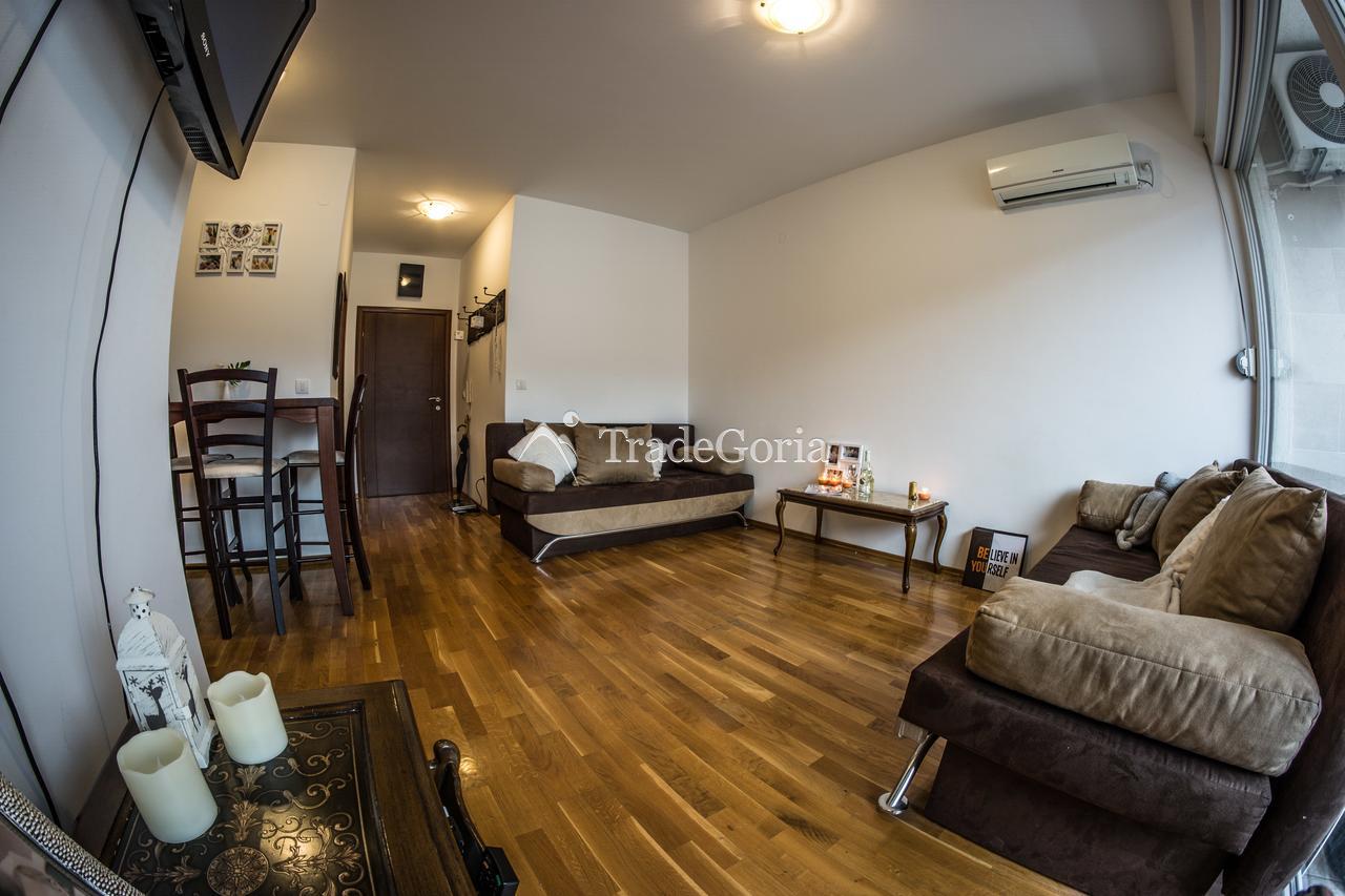 For rent in season spacious studio in Budva.