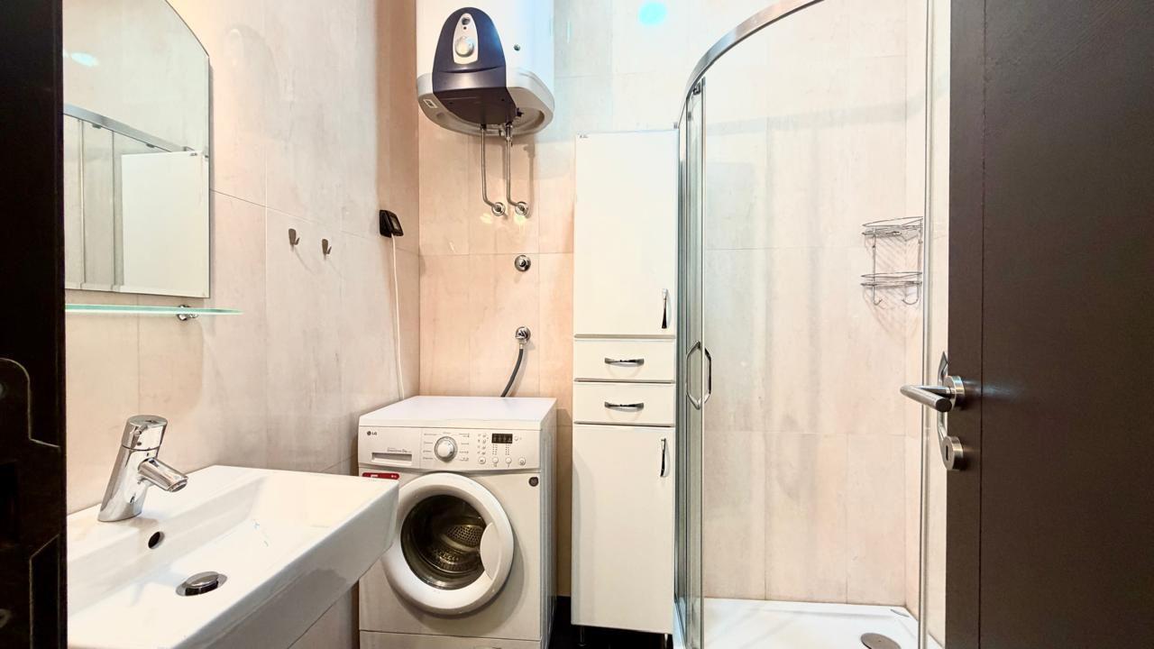 Apartman sa 2 spavaće sobe od 60m2 sa pogledom na more, Dobrota, Kotor