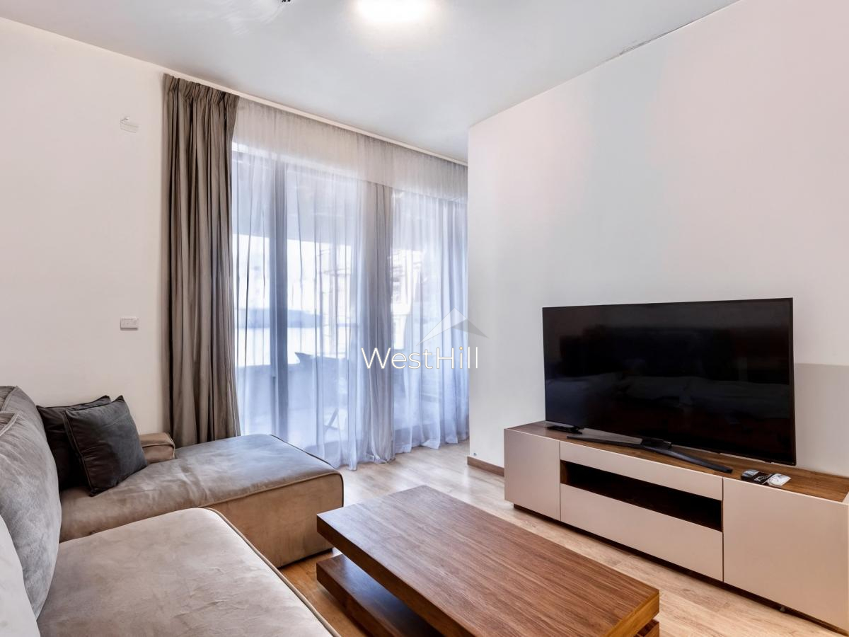 Stan na obali mora u Rafailovićima - 57 m² + 10 m² terasa