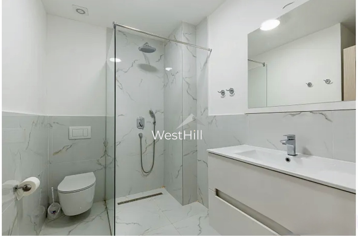Stan na obali mora u Rafailovićima - 57 m² + 10 m² terasa