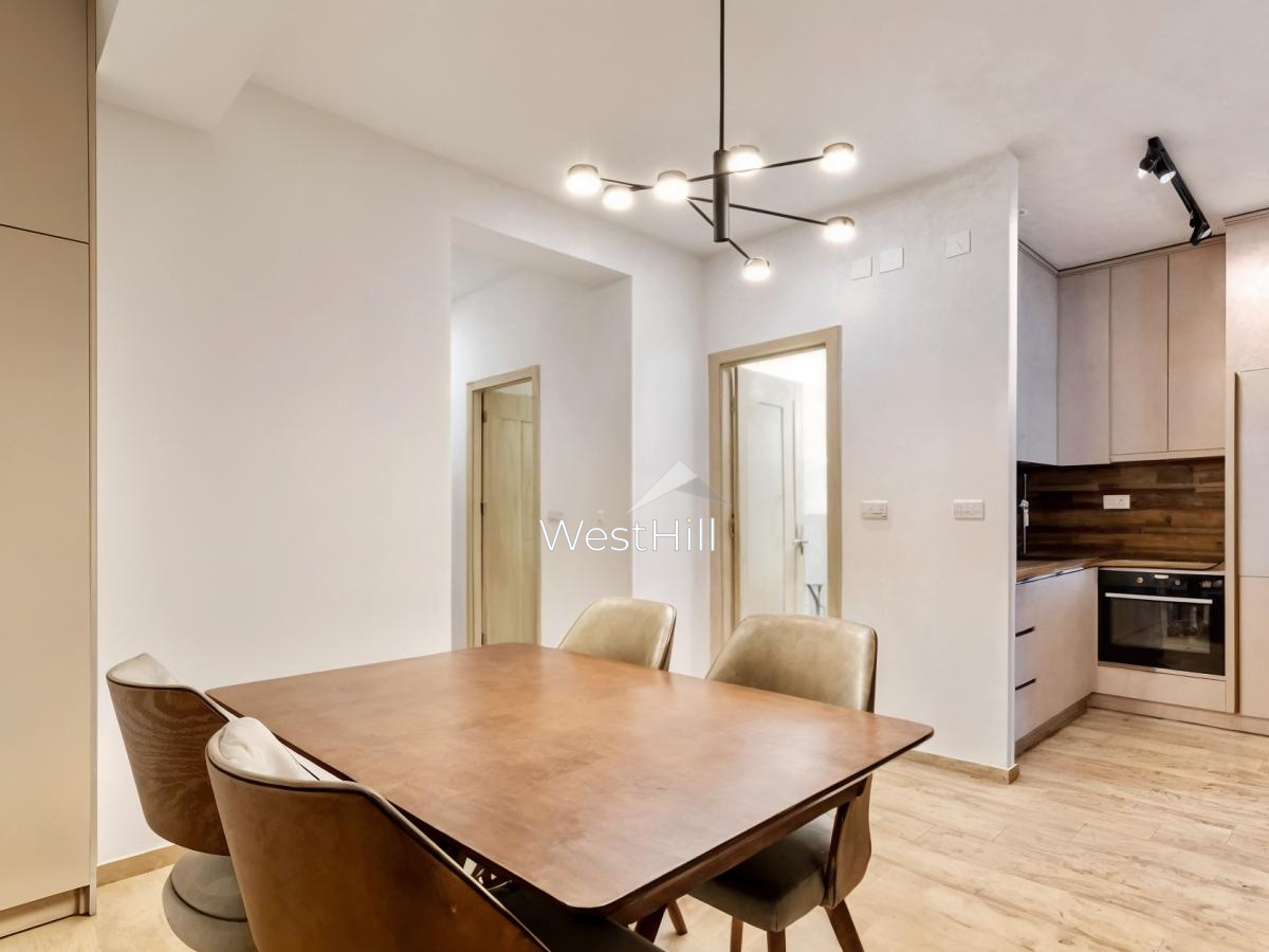 Stan na obali mora u Rafailovićima - 57 m² + 10 m² terasa
