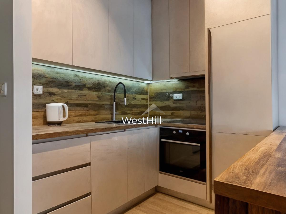 Stan na obali mora u Rafailovićima - 57 m² + 10 m² terasa