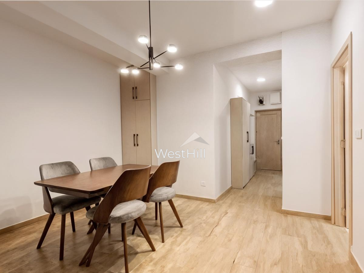 Stan na obali mora u Rafailovićima - 57 m² + 10 m² terasa