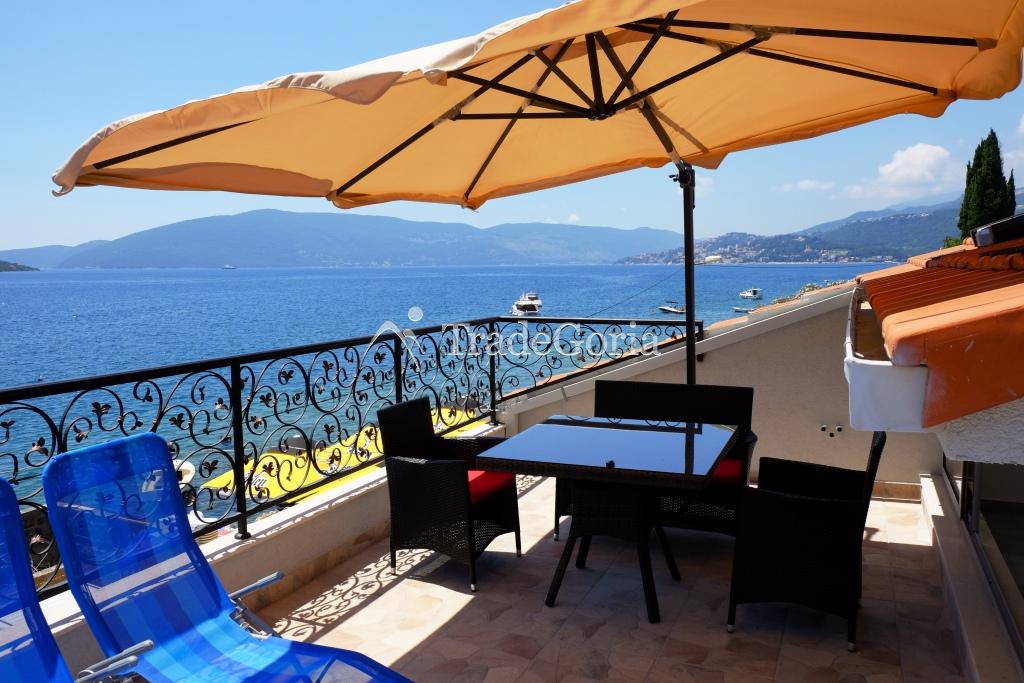 Price reduction! Villa for sale by the sea.