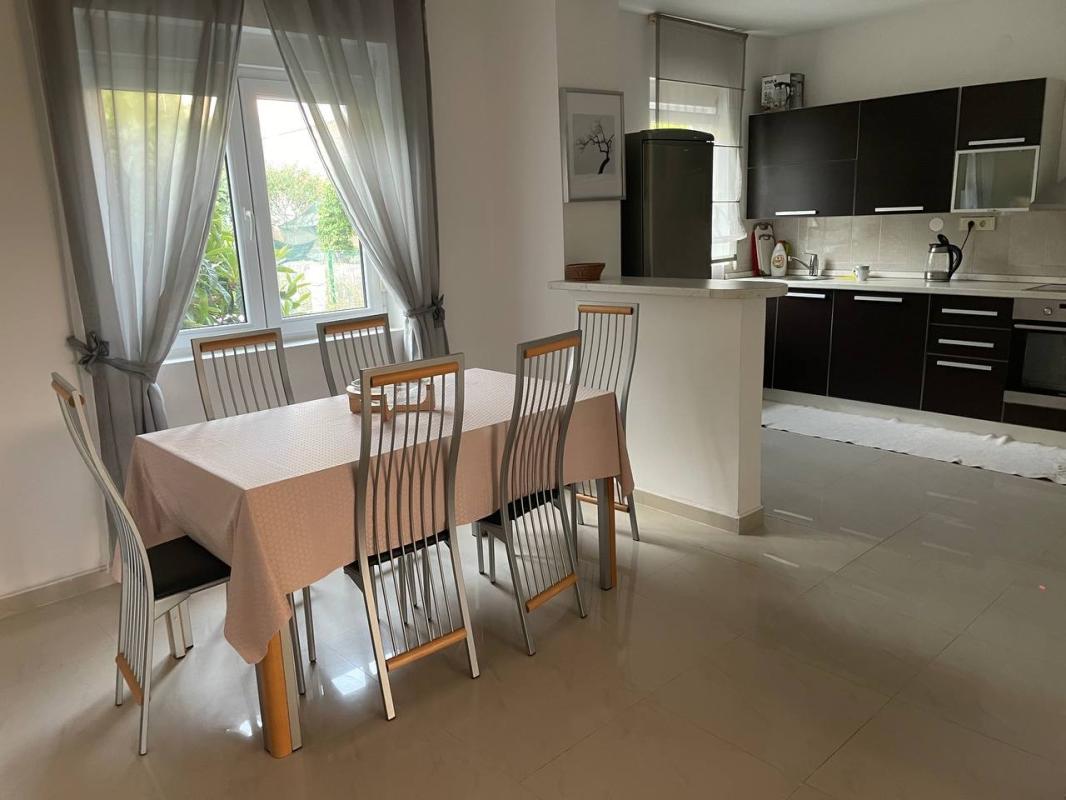 Prostrani apartman u Petrovcu