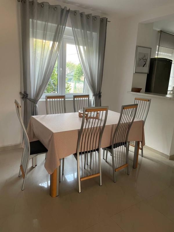 Prostrani apartman u Petrovcu