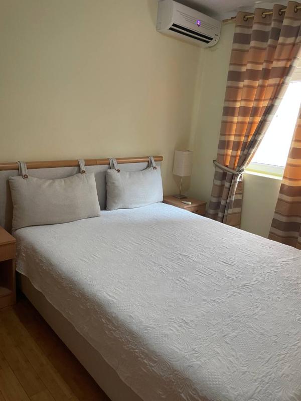 Prostrani apartman u Petrovcu