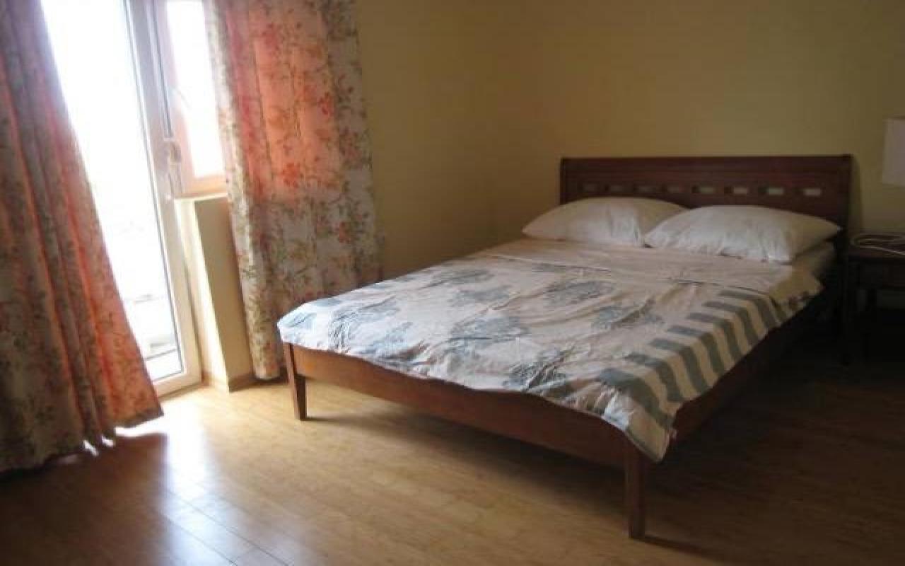 Prostrani apartman u Petrovcu