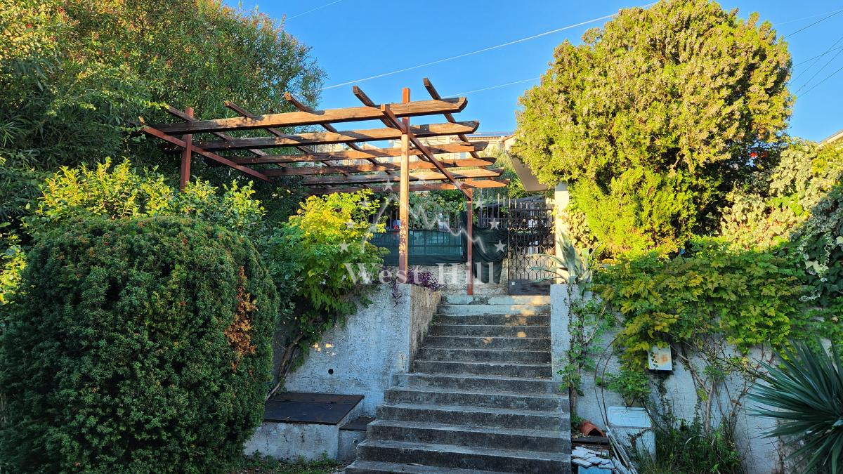 Spacious house in Topla 2