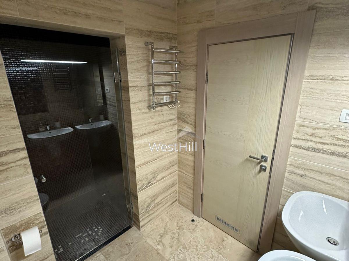 Geräumige 3-Zimmer-Wohnung mit Panorama-Meerblick in Kostanjica