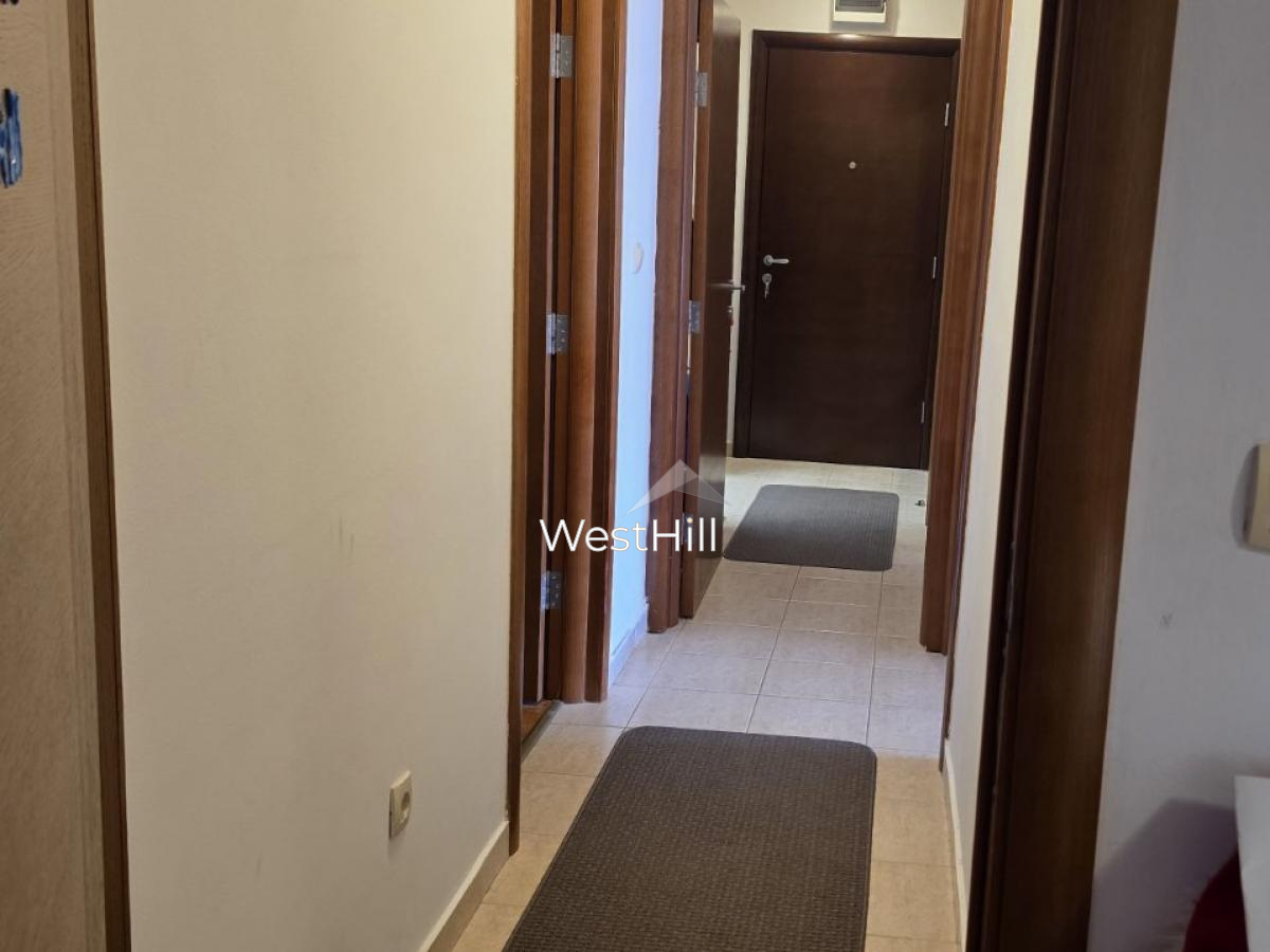 Geräumige Zweizimmerwohnung in Budva – ruhige Wohnlage