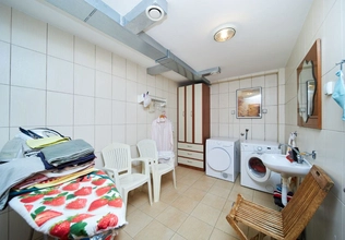 Großzügige Villa, 495 m², Becici, Ivanovici