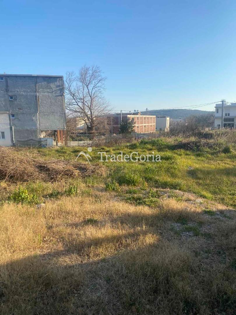 Urgent sale of an urbanized land plot in Sutomore