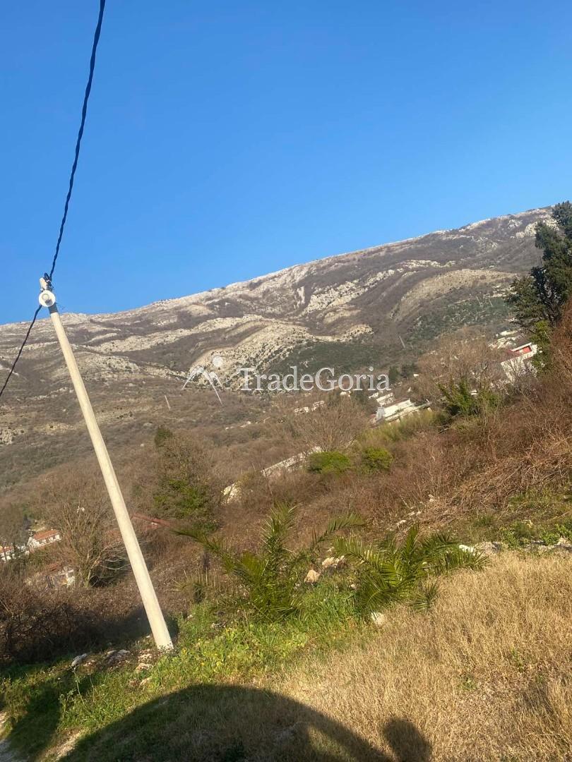 Urgent sale of an urbanized land plot in Sutomore