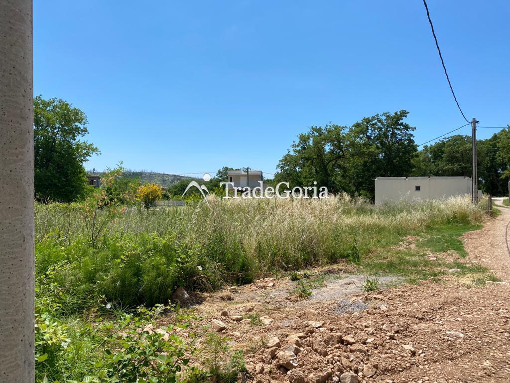 Urgent sale of an urbanized land plot in Sutomore