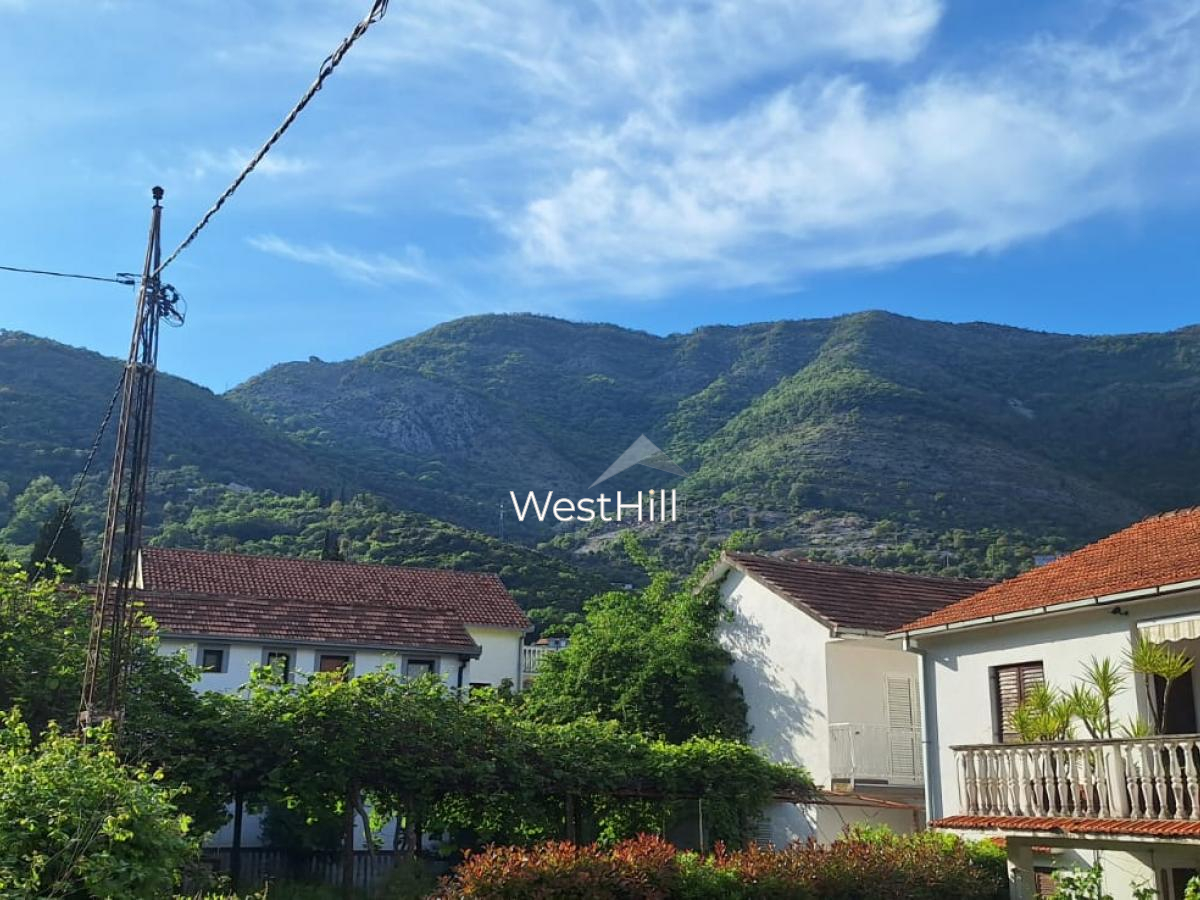 Stone house for renovation in Kamenari, Herceg Novi