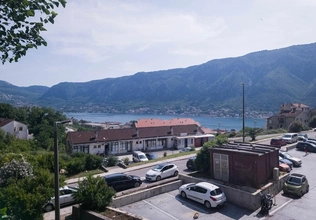 Studio-Apartment zum Verkauf in Kotor, Dobrota, Meerblick