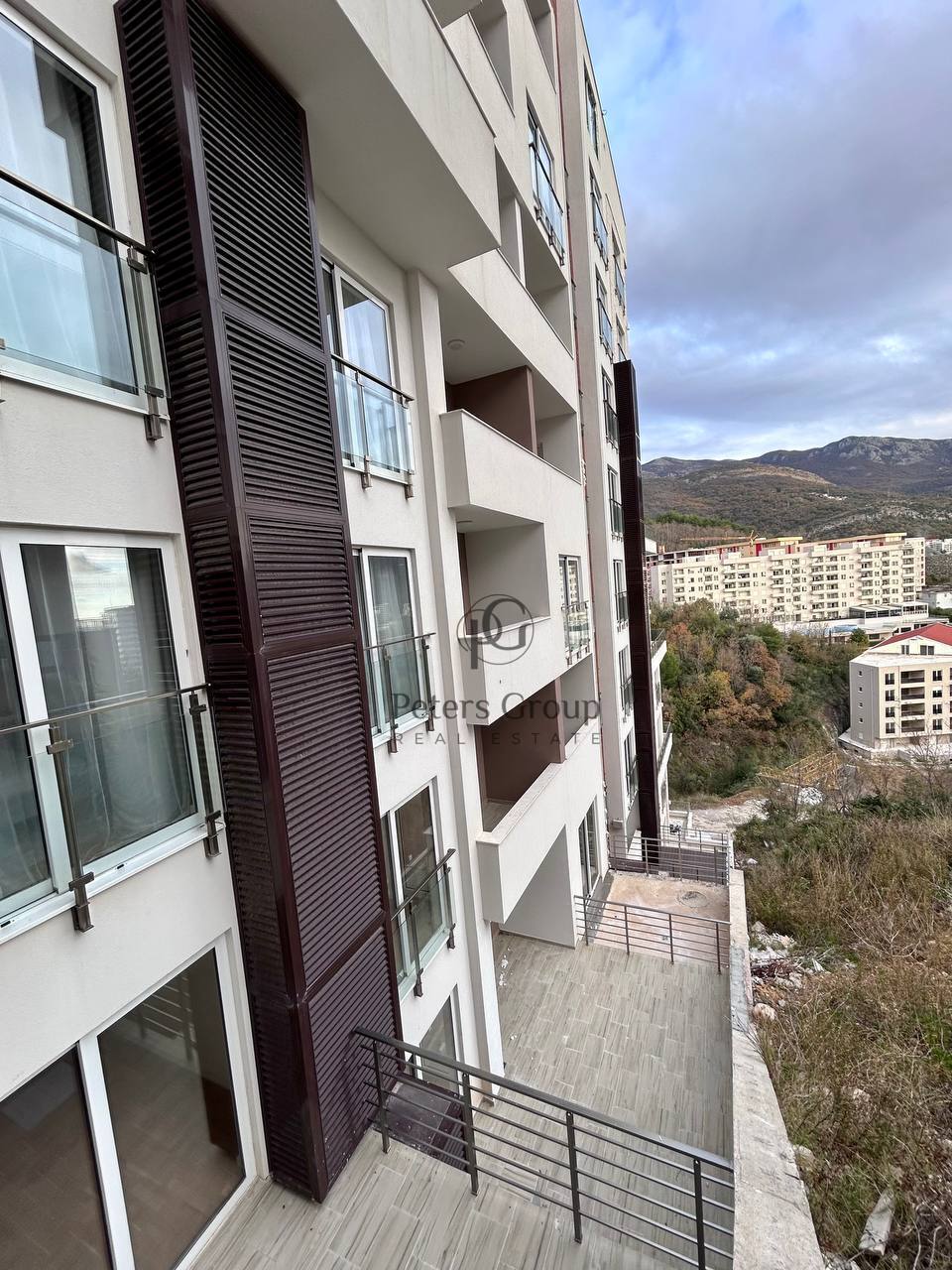 Studio for sale in a new residential complex with a swimming pool in Becici