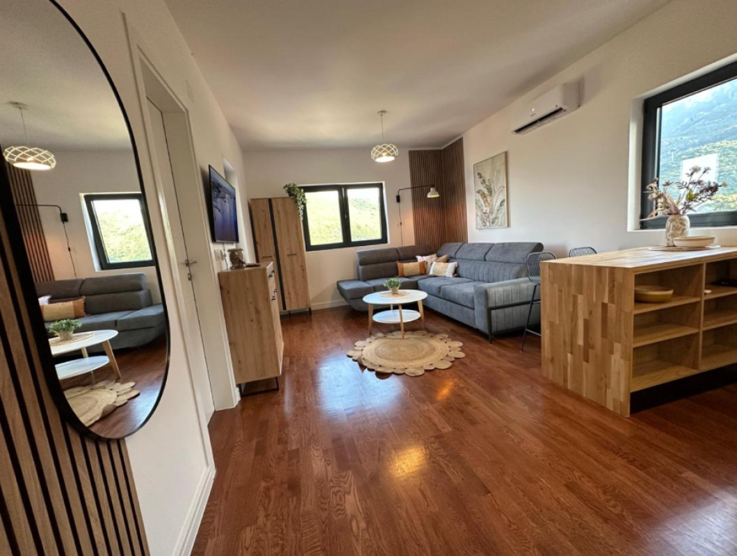 Studio mit Meerblick und Garage in Becici