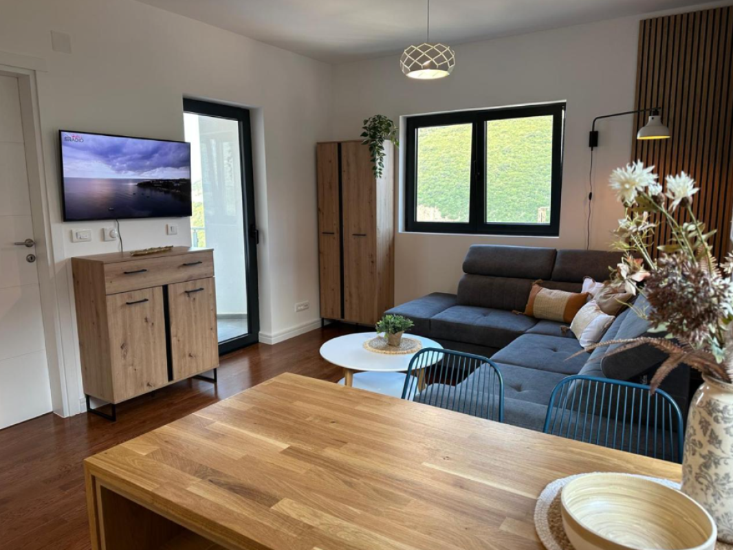 Studio mit Meerblick und Garage in Becici
