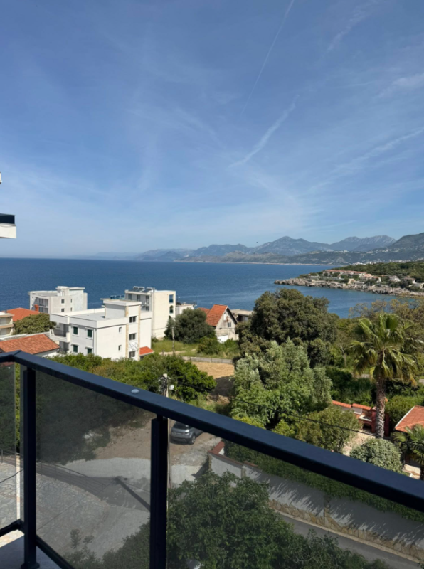 Studio for sale with sea view in Utjeha .