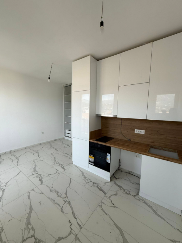 Studio for sale with sea view in Utjeha .