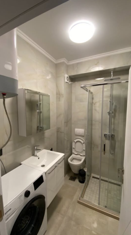 Modern studio uz more, Dobra Voda