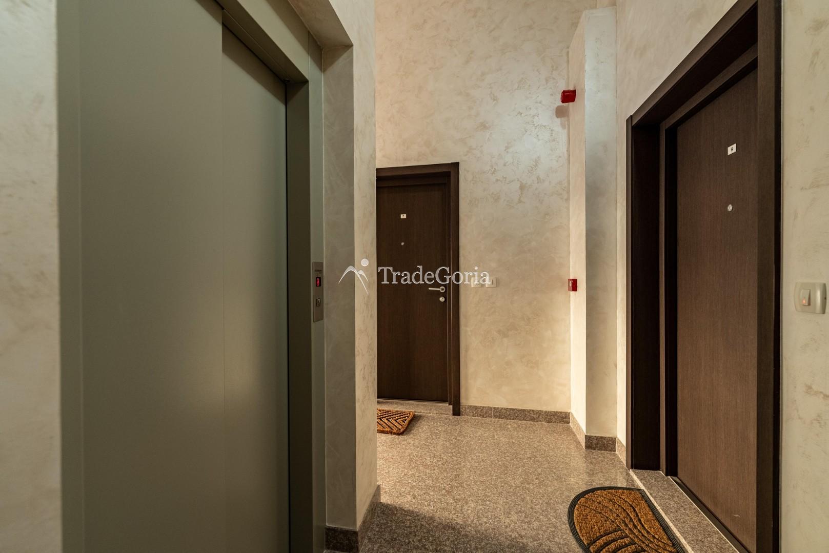 Helle und gemütliche 2-Zimmer-Wohnung mit Meerblick in Przno, Budva Riviera
