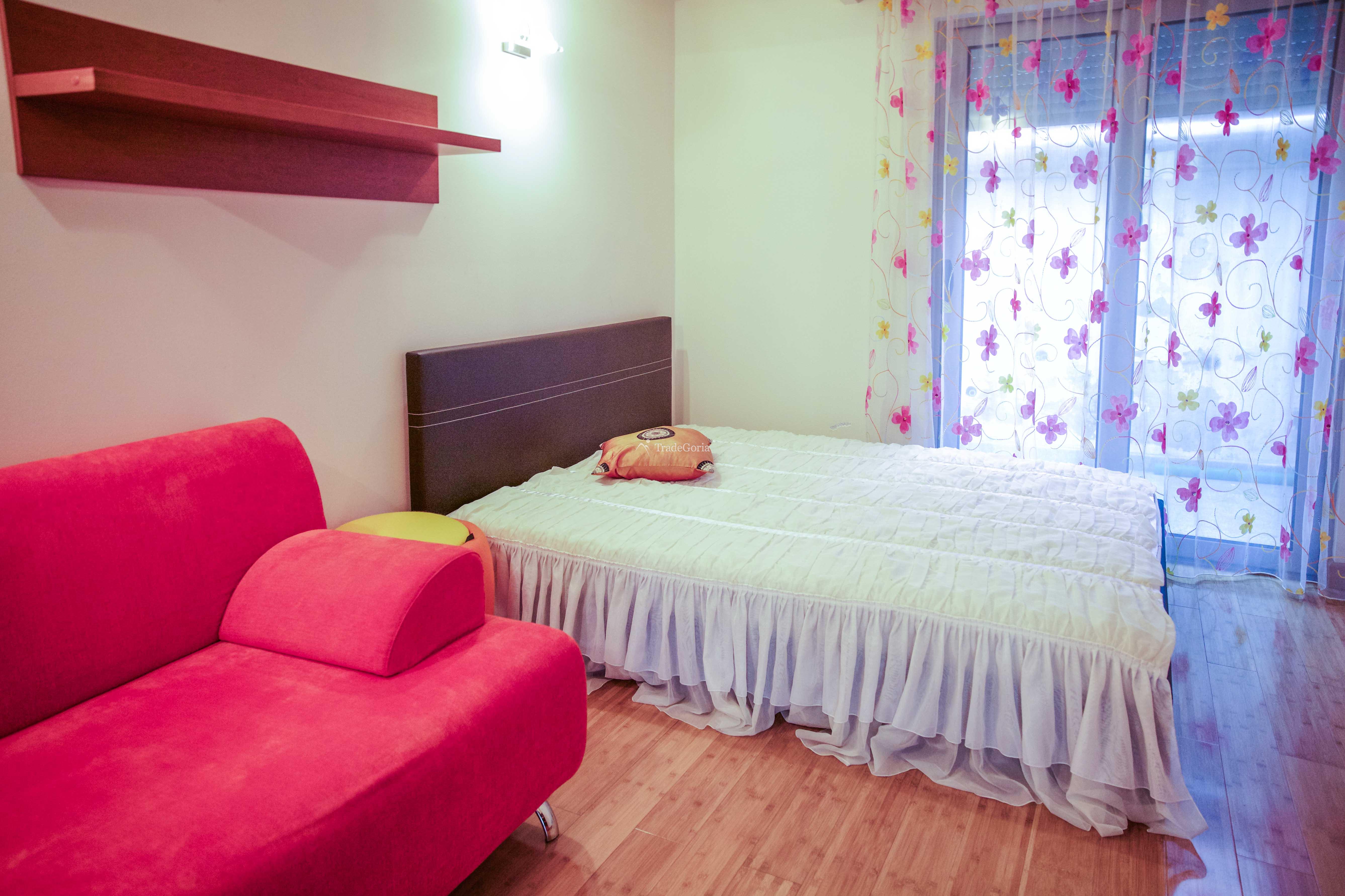 Townhouse with Pool in Vidikovac Budva