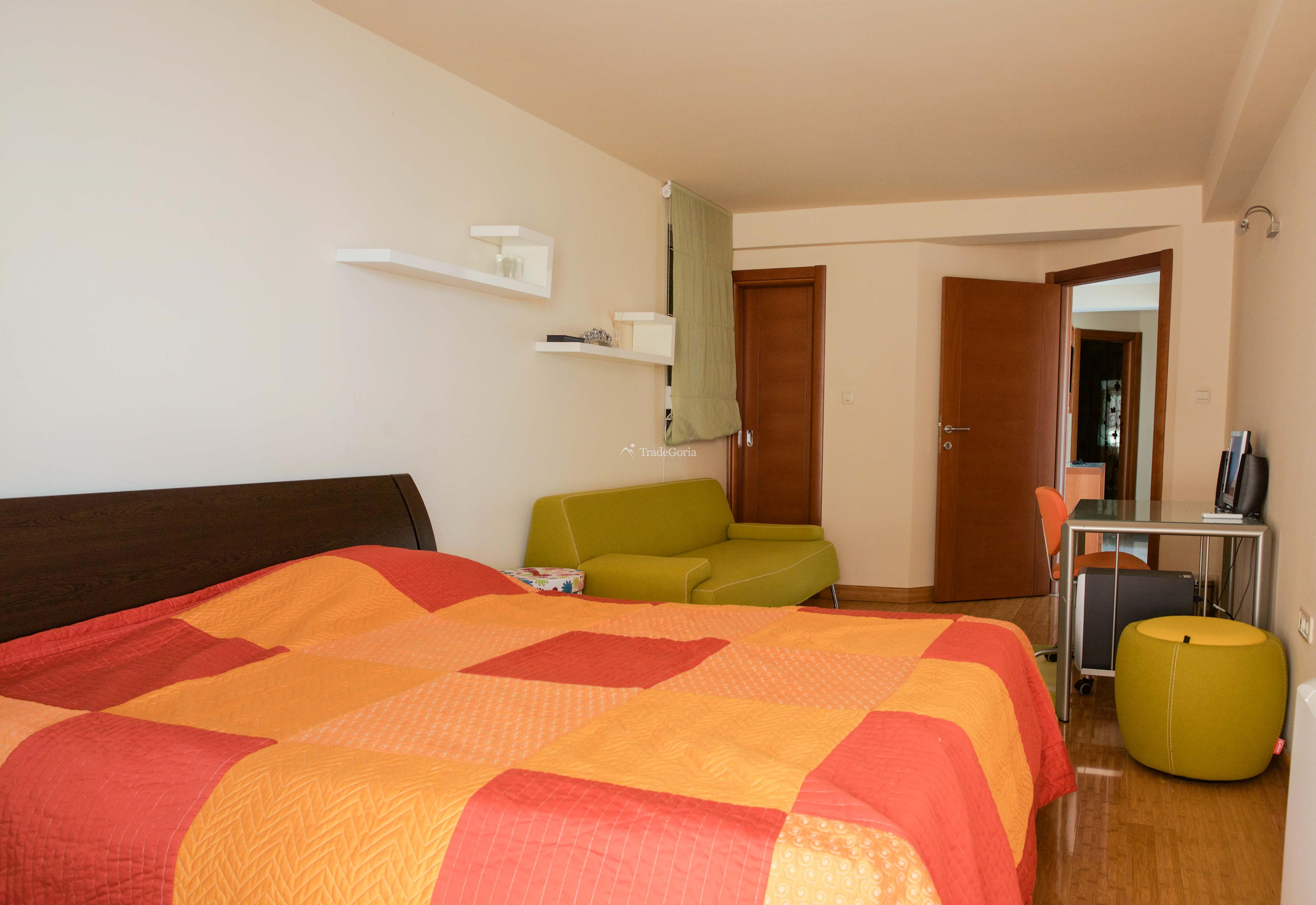 Townhouse with Pool in Vidikovac Budva