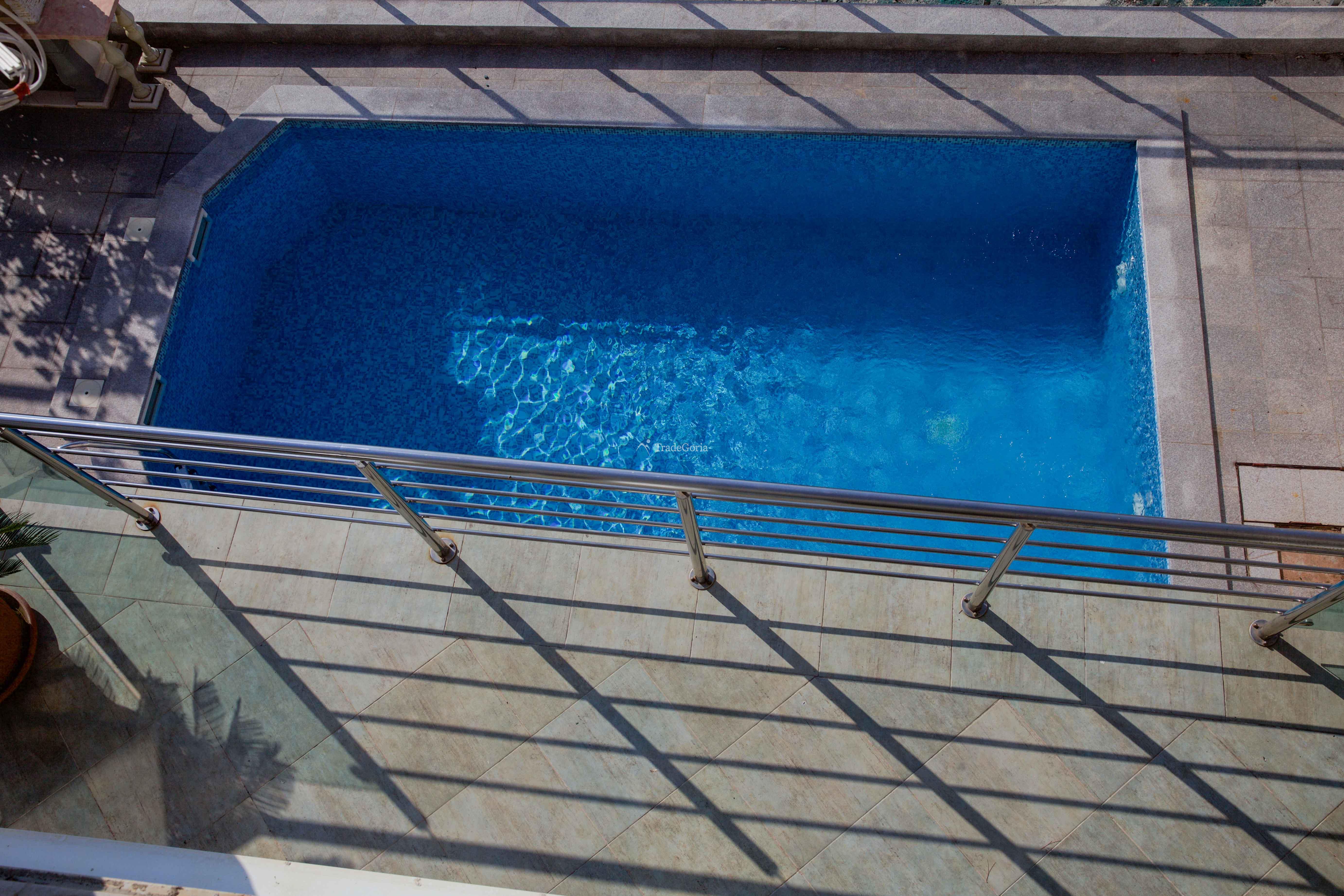 Townhouse with Pool in Vidikovac Budva