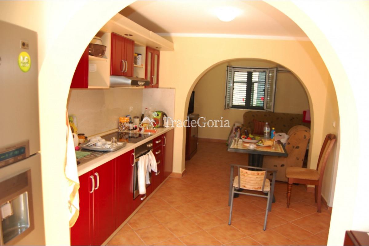 Townhouse u centru Petrovca za 300,000 evra